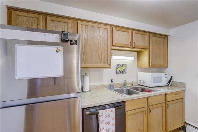 Building Photo - 4921 Ascot Ln