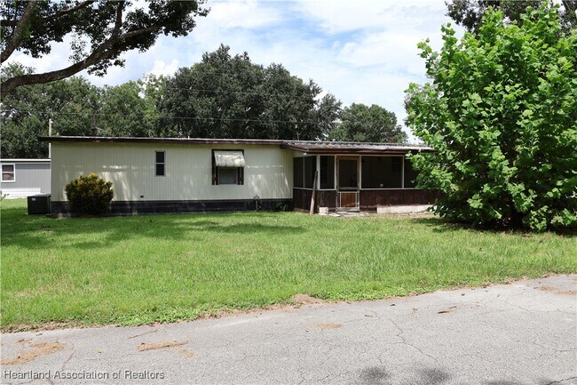 Building Photo - 1007 Sparrow Rd