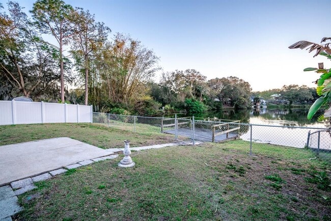 Building Photo - 2764 Kavalier Dr