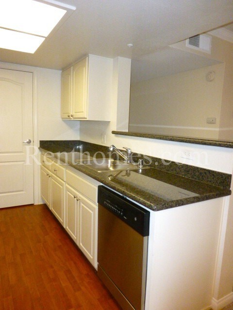 Building Photo - 12043 Alta Carmel Ct