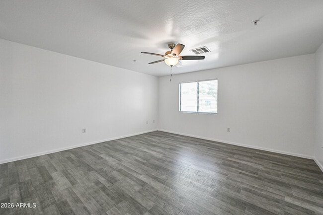 Building Photo - 3065 N 67th Ave