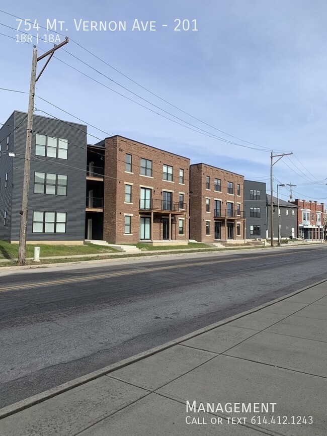 Building Photo - 754 Mt Vernon Ave