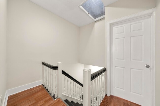 Building Photo - 704 Bergen Ave