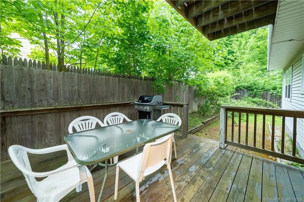 Building Photo - 6 Sunnyside Ave