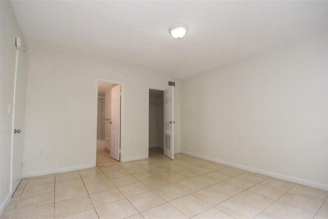 Building Photo - 1790 NW 55th Ave