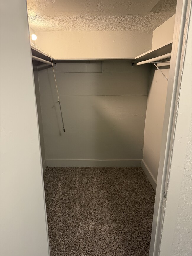 Building Photo - Pine Street Terrace