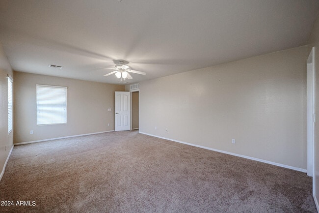 Building Photo - 2646 S Southwind Dr