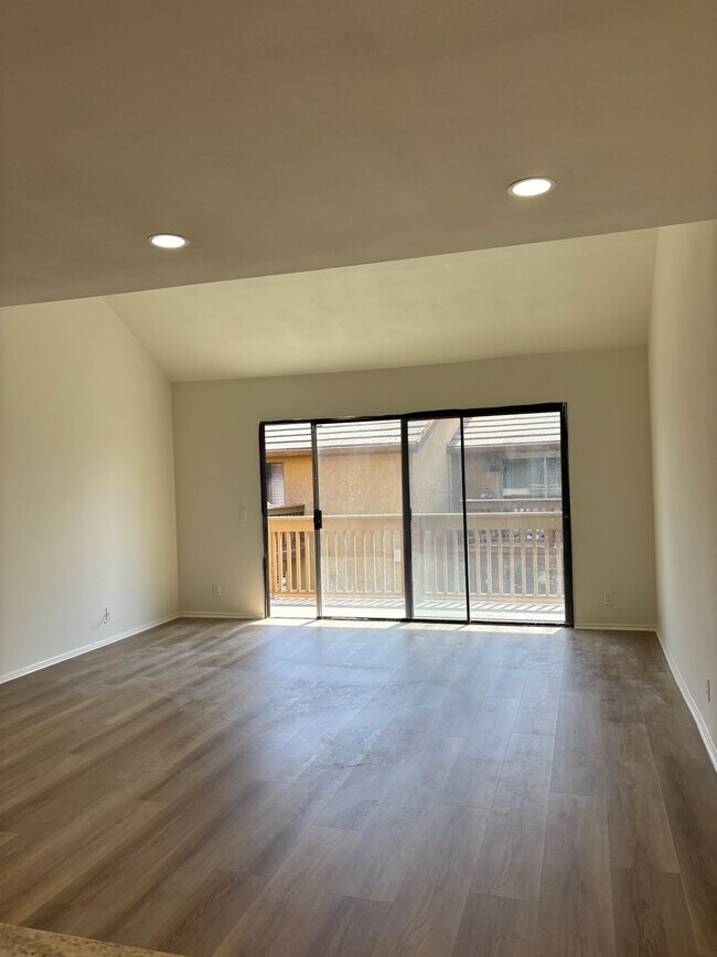 Building Photo - 245 Orange Blossom