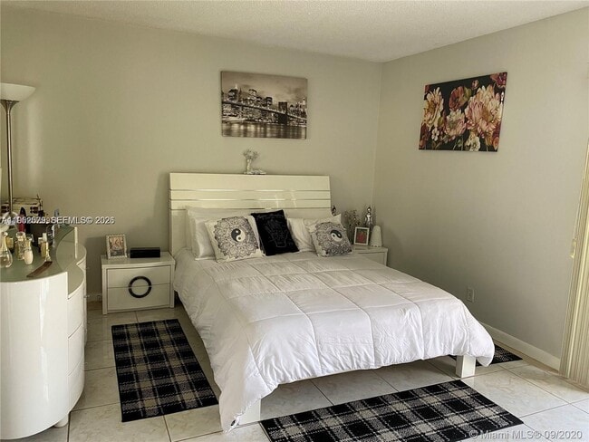 Building Photo - 13255 SW 7th Ct