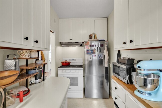 Building Photo - 41 Bowdoin St