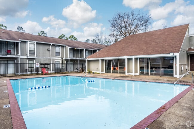 Building Photo - Charter Oak Apartments and Townhomes