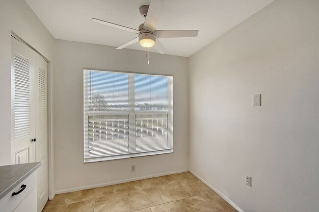 Building Photo - Completely Updated 2 Bed 2 Bath In Ironwoo...