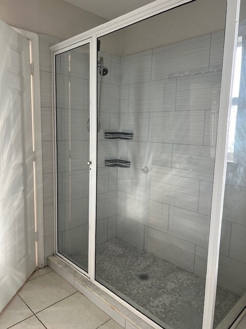 Building Photo - 1651 Hawthorne Plz