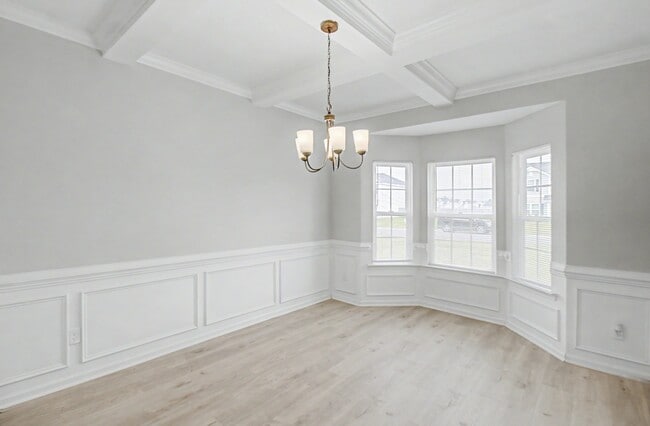 Building Photo - 18 Sunflower Cir NE