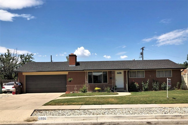 Building Photo - 6906 S 345 E