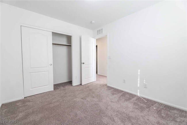 Building Photo - 10723 Centerville Bay Ct