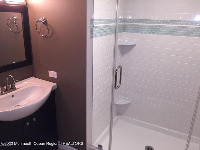 Building Photo - 23 Wyckham Rd