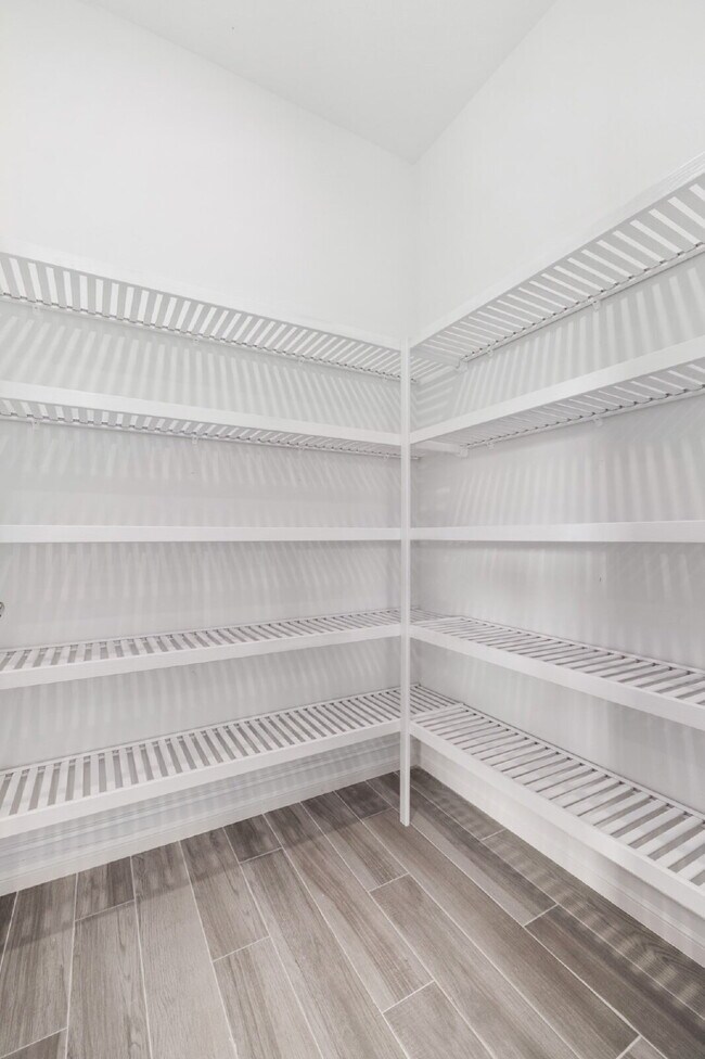 Building Photo - Estancia gated community 4-Bed Oasis with ...