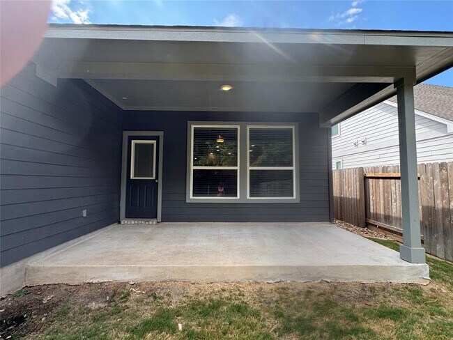 Building Photo - 108 Sorghum Dr