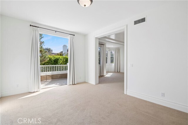Building Photo - 15 Jupiter Hills Dr