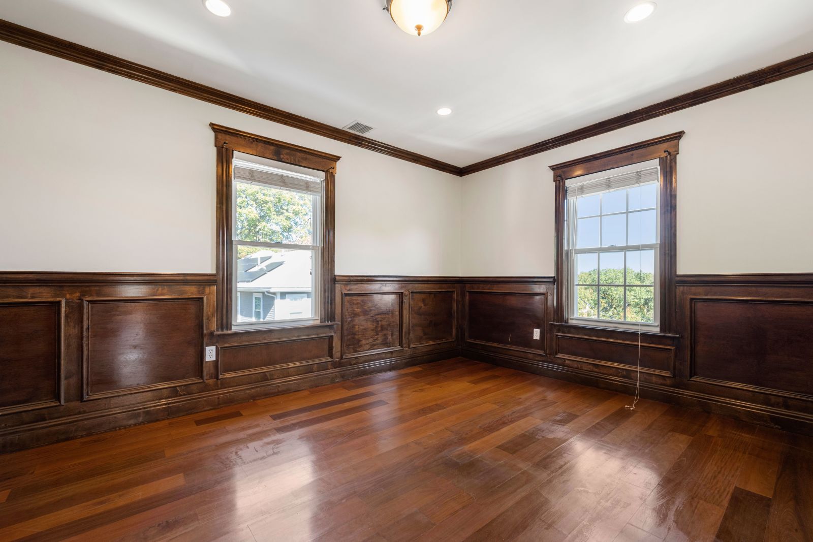 Building Photo - 76 Taft Ave