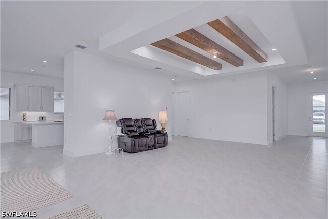 Building Photo - 5026 Ofanto Ln