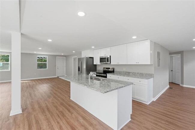 Building Photo - 7134 Williams Rd