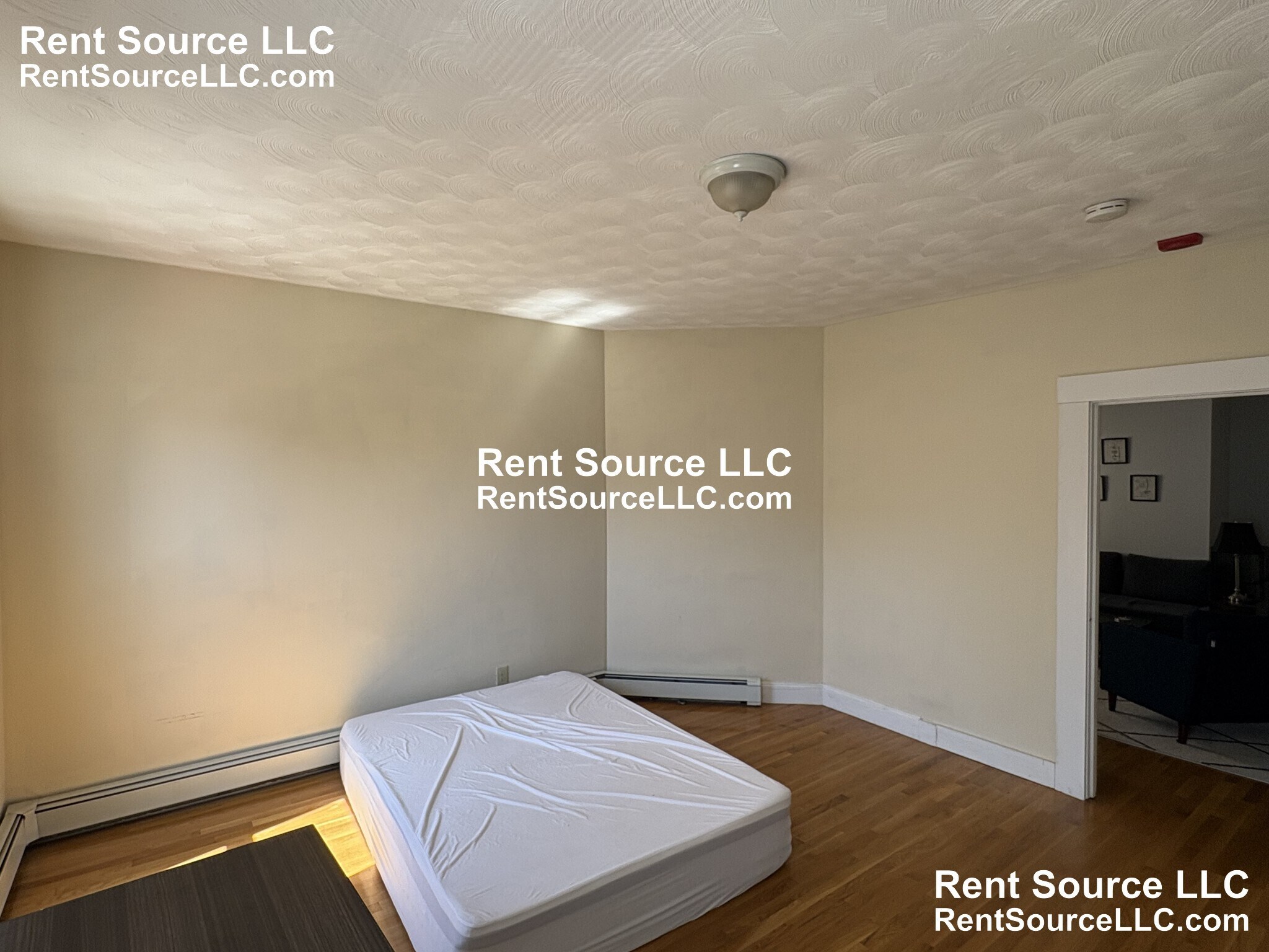 Building Photo - 471 Cambridge St