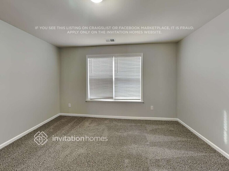 Building Photo - 1220 Brough Hall Dr