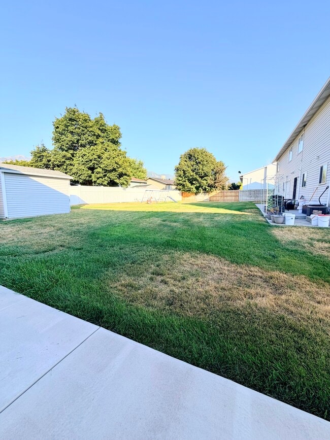 Building Photo - Kaysville #2
