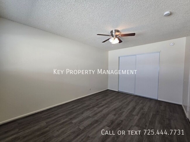 Building Photo - 2 Bedroom 1 Bath Condo Near Cheyenne and R...