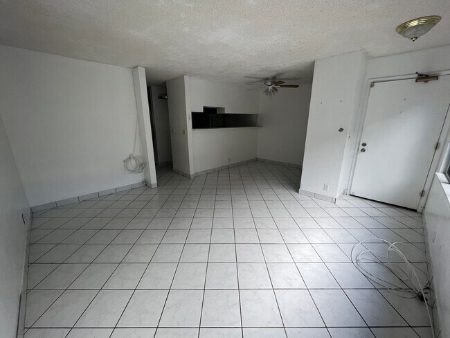 Building Photo - 2 Bed, 1 Bath at Windward Acres