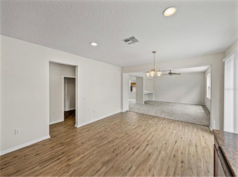 Building Photo - 143 Alfani St