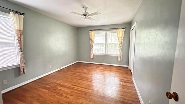 Building Photo - 4272 Springview Dr
