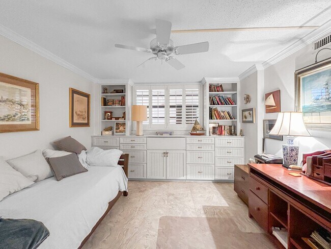 Building Photo - Luxurious Corner Unit with Stunning Floor-to-Ceiling Views!