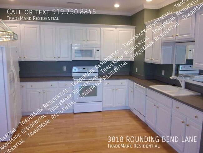 Building Photo - 3818 Rounding Bend Ln