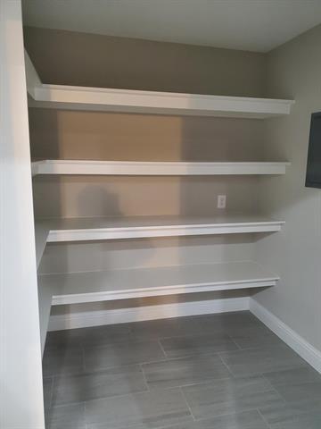 Building Photo - 518 Burnwood Dr