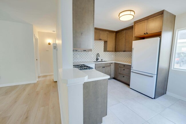 Primary Photo - 4356 38th St