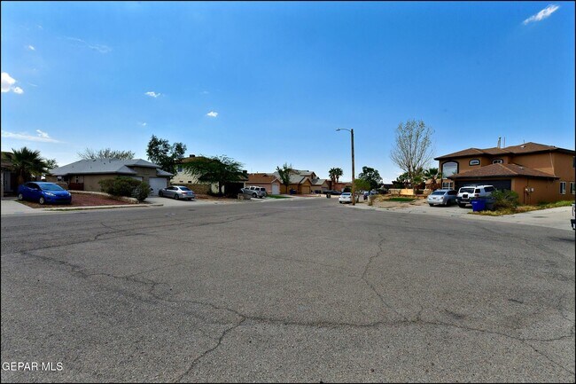 Building Photo - 14157 Robert Ituarte Dr