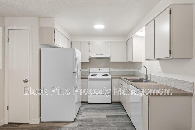 Building Photo - 10507 W Irving Ct