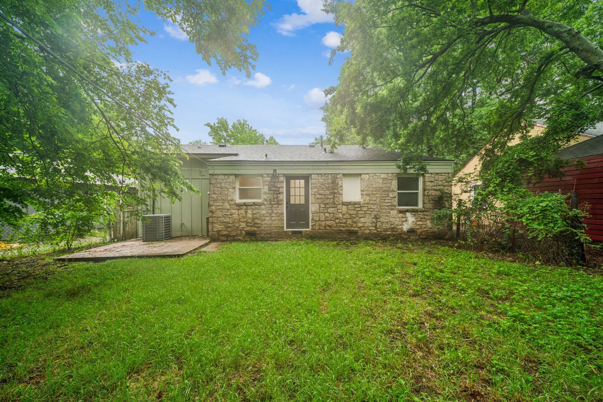 Building Photo - 848 N Gary Pl