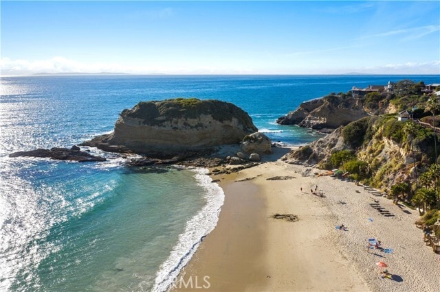 Building Photo - 21 No Vista De La Luna