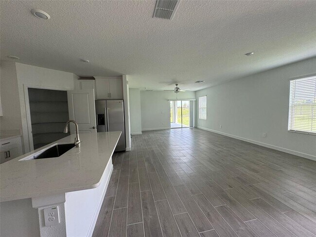 Building Photo - 32040 Griffin Sands Ln