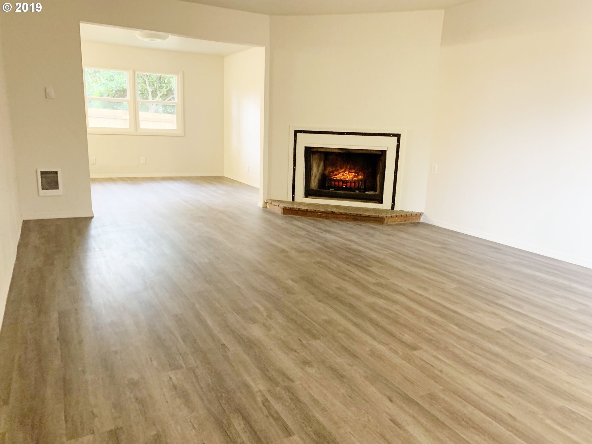 Living Room - 15421 SE Stark Street