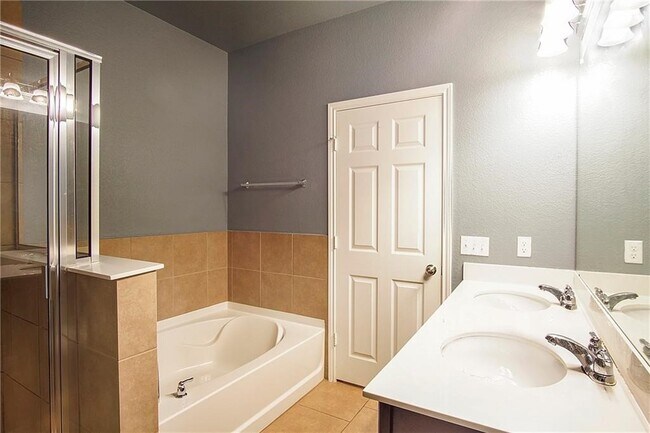 Building Photo - 7200 Longford Trail