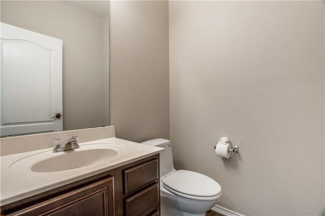 Building Photo - 8801 Capitol View Dr