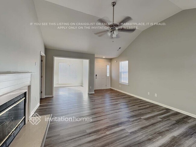 Building Photo - 9821 Stephen Thompson Ln