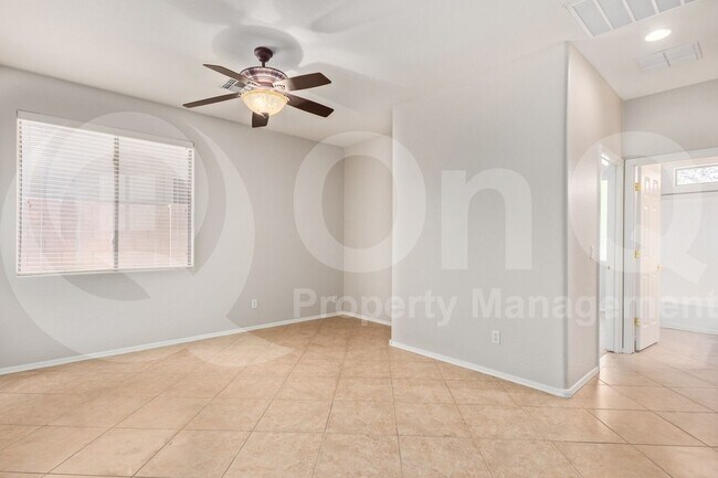 Building Photo - 5930 W Spur Dr