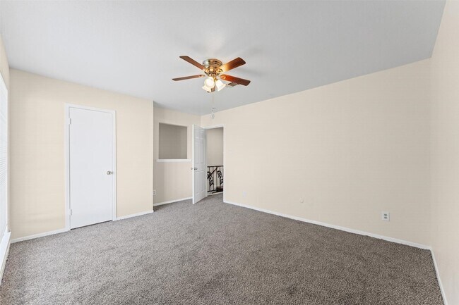 Building Photo - 1076 Willow Oaks Cir