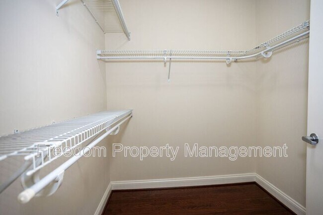 Building Photo - 11760 Sunrise Valley Dr